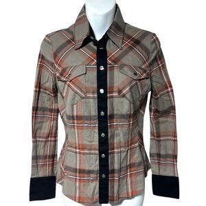 Curvy cowgirl Karen Millen shirt